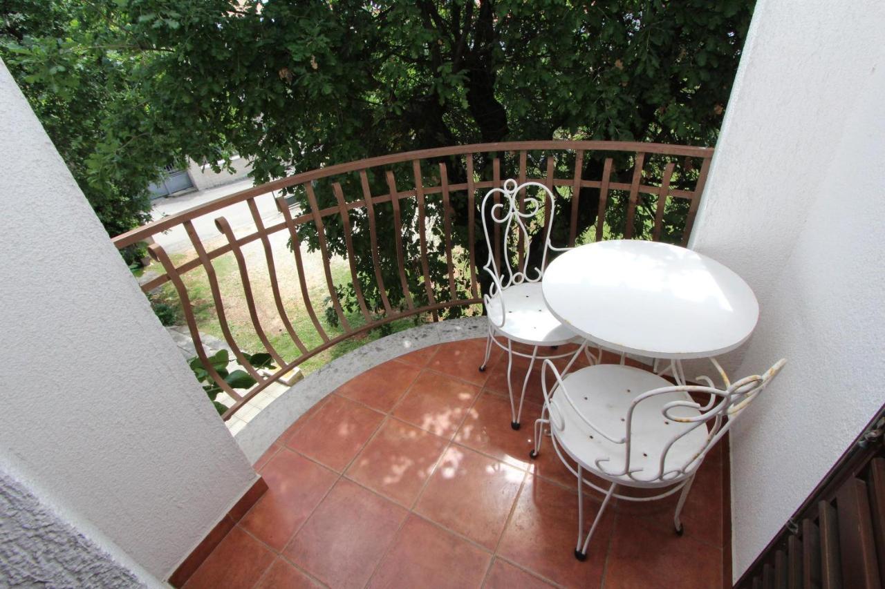 Rooms And Apartments Dino Ρόβινι Εξωτερικό φωτογραφία